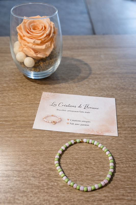 Bracelet perles main - vert tendre & rose poudré